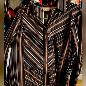 Women’s Worthington button up shirt.